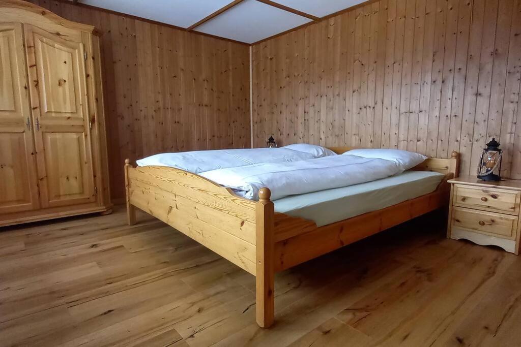 Kaenzeli - Ferienwohnung Mit Traumaussicht Beatenberg Exterior foto